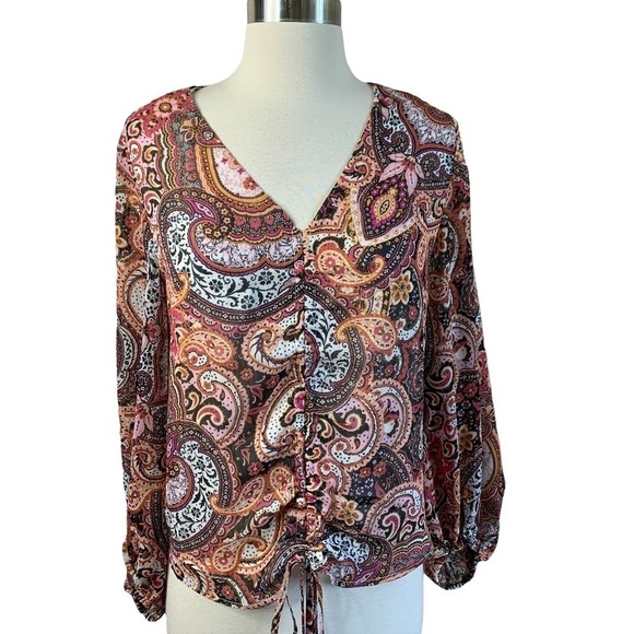 Vince Camuto New with Tags Paisley Top Size Small - Picture 8 of 8